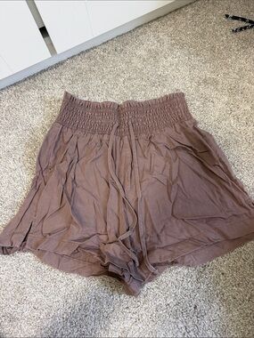 Abercrombie & Fitch Smocked Waist Brown Women’s Shorts